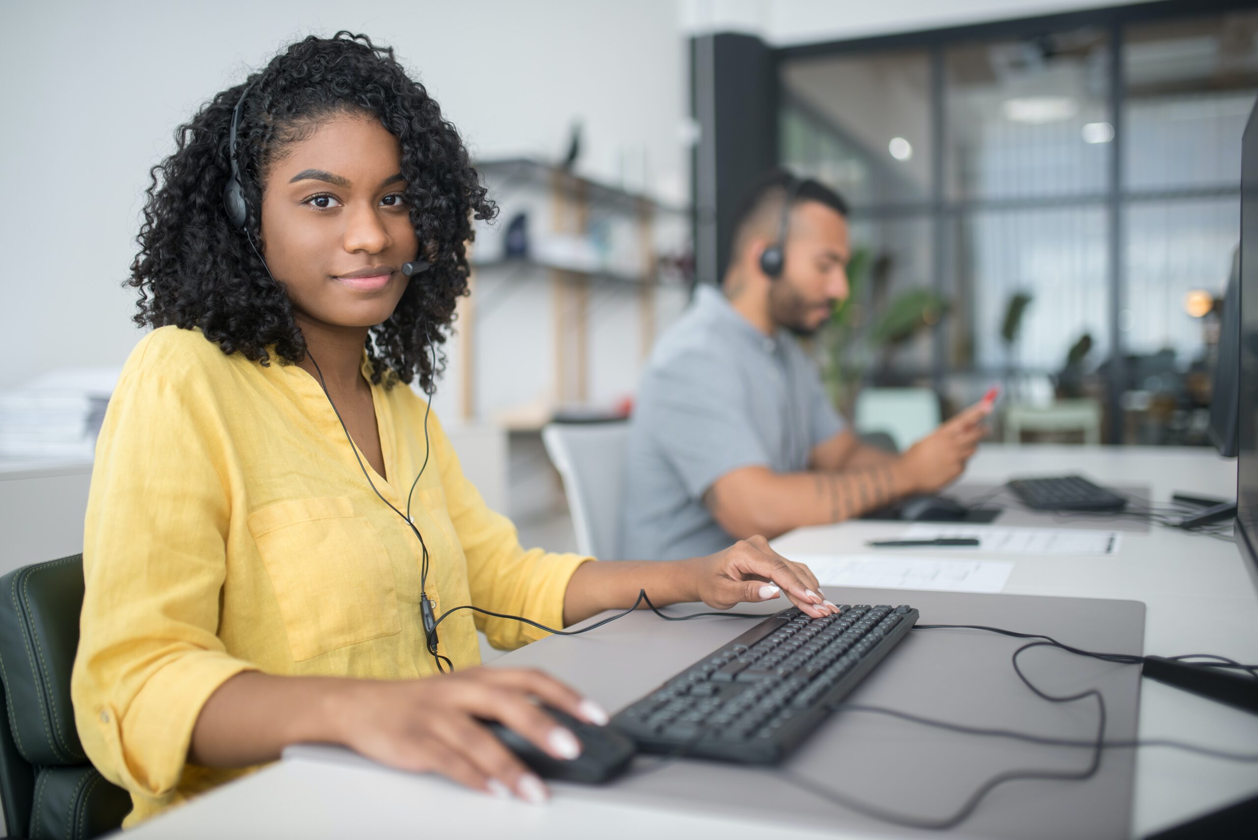 A Professional Call Answering Service Empowers Business Owners To Overcome Challenges